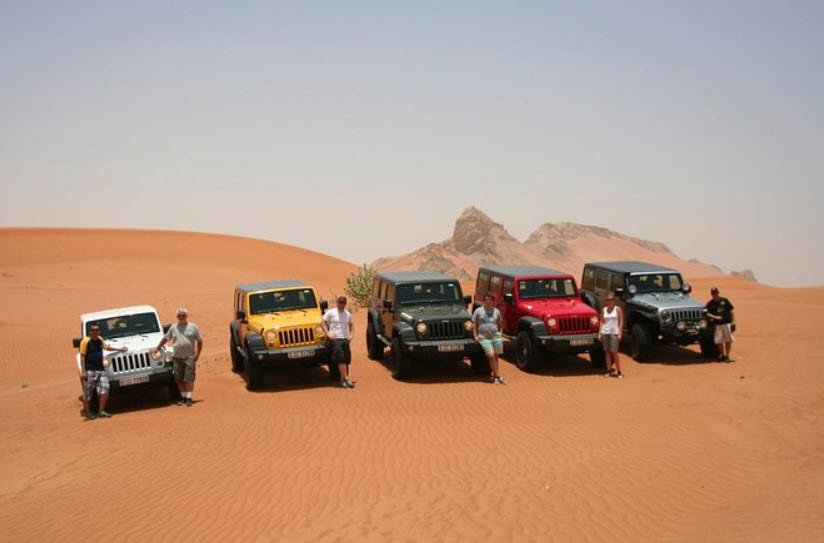 Desert Safari / Dune Bashing, Dubai & Abu Dhabi Deserts, United Arab Emirates